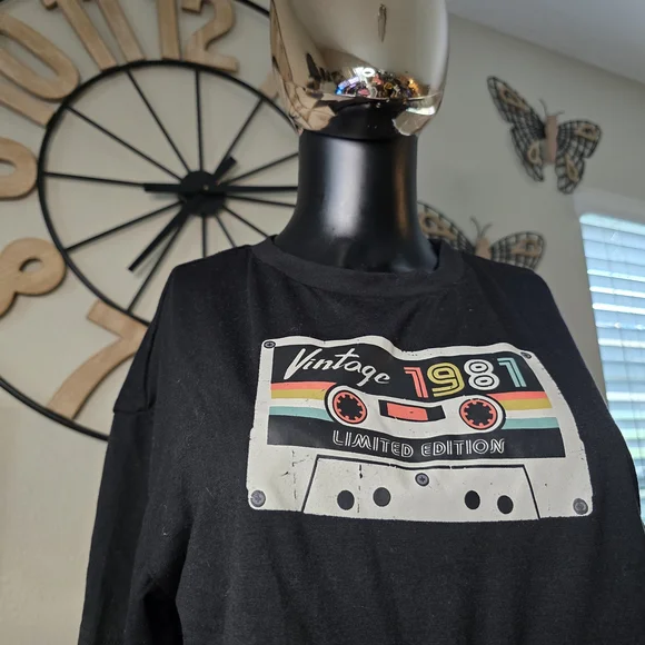 Vintage 1981 Cassette Graphic Crop Tee | Ring + Chain Detail | Size Medium - Picture 4 of 4